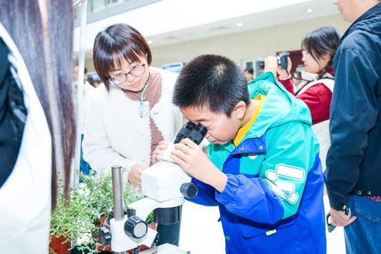 中国科学院第七届科学节北京主场活动现场。（中国科学院计算机网络信息中心供图）